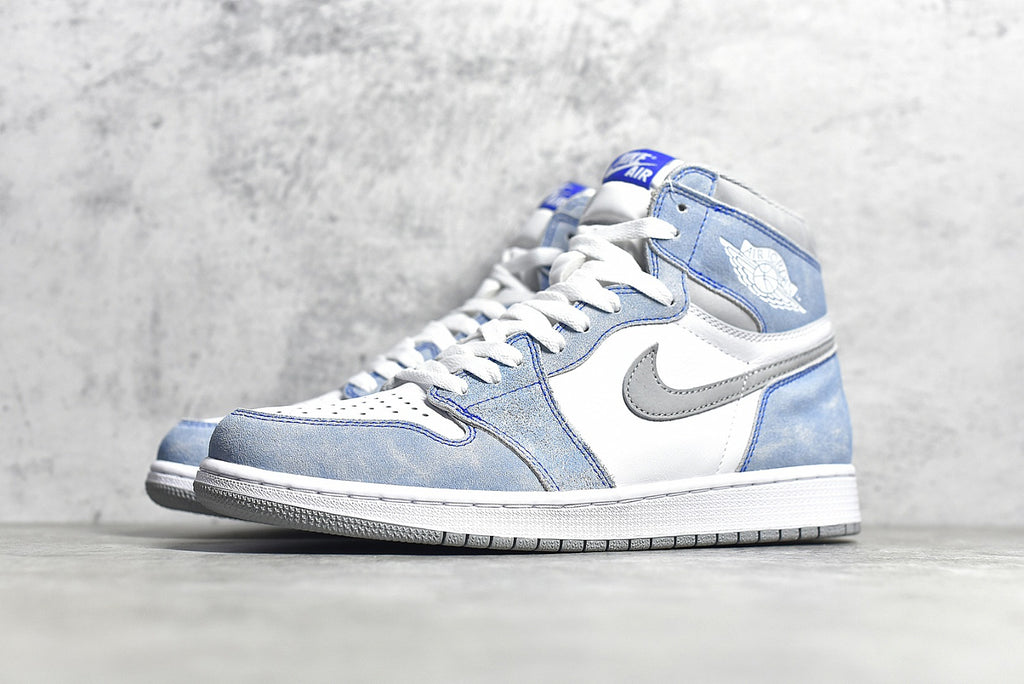 Air Jordan 1 Retro "Hyper Royal" KL薄荷糖/水洗白藍目前市面唯一提前原鞋開發正確鞋面水洗紋路正確鞋頭沖孔正確高頻飛翼LOGO 進口原廠皮料貨號:555088 402