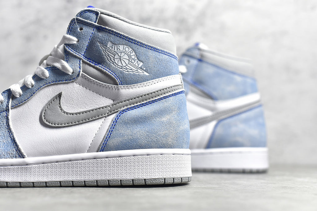 Air Jordan 1 Retro "Hyper Royal" KL薄荷糖/水洗白藍目前市面唯一提前原鞋開發正確鞋面水洗紋路正確鞋頭沖孔正確高頻飛翼LOGO 進口原廠皮料貨號:555088 402