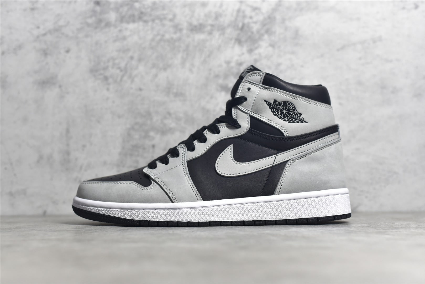 Air Jordan 1 影子2.0 歷時數月開發原鞋比對匹配率99.9% 原楦原紙板鞋型自觀懂貨的老鐵就知道這是什麼貨Prime Asia原廠皮料飛翼3D高頻原廠模具鞋盒防塵紙均採購來自原廠不用拼圖大幾率過驗貨號：553838350383503835037503750375037503750375037503750375037503083)？ 39 40 40.5 41 42 42.5 43 44 44.5 45 46 47
