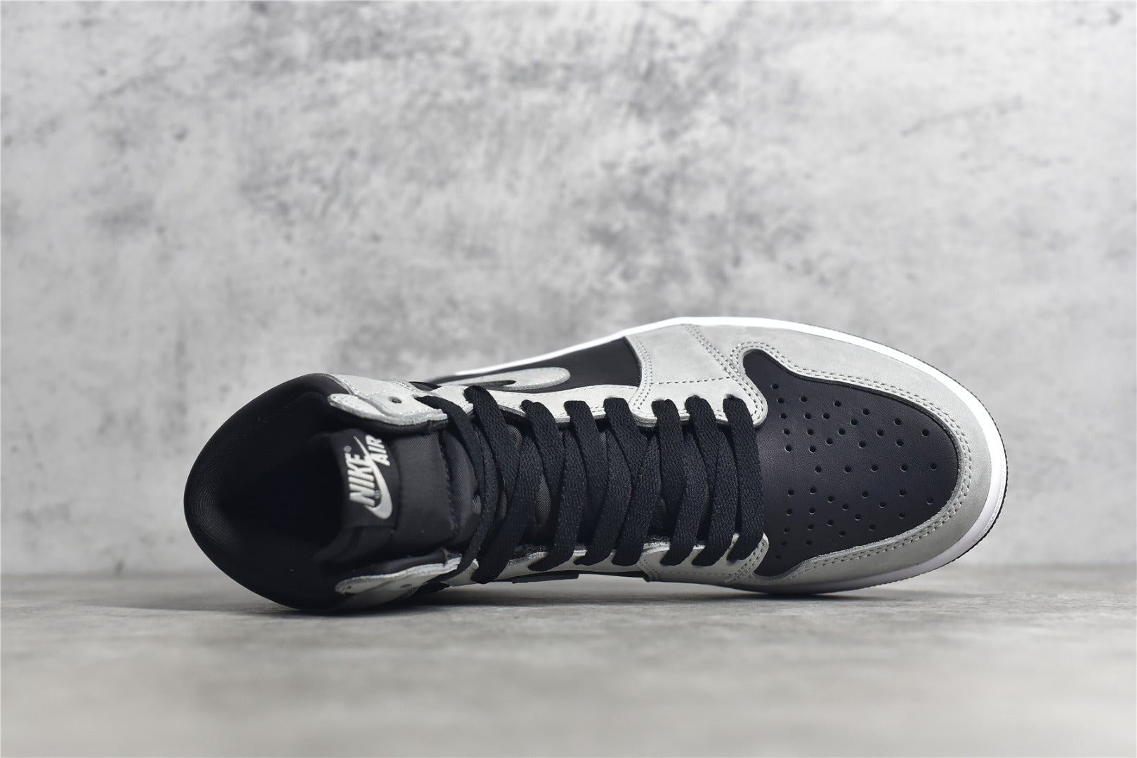 Air Jordan 1 影子2.0 歷時數月開發原鞋比對匹配率99.9% 原楦原紙板鞋型自觀懂貨的老鐵就知道這是什麼貨Prime Asia原廠皮料飛翼3D高頻原廠模具鞋盒防塵紙均採購來自原廠不用拼圖大幾率過驗貨號：553838350383503835037503750375037503750375037503750375037503083)？ 39 40 40.5 41 42 42.5 43 44 44.5 45 46 47
