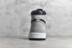 Air Jordan 1 影子2.0 歷時數月開發原鞋比對匹配率99.9% 原楦原紙板鞋型自觀懂貨的老鐵就知道這是什麼貨Prime Asia原廠皮料飛翼3D高頻原廠模具鞋盒防塵紙均採購來自原廠不用拼圖大幾率過驗貨號：553838350383503835037503750375037503750375037503750375037503083)？ 39 40 40.5 41 42 42.5 43 44 44.5 45 46 47