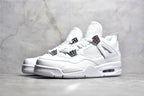 Air Jordan 4 系列優選品質原鞋開發正確鞋款正確中底鋼印頭層皮料極速福利尺寸：36 36.5 37.5 38 38.5 39 40 40.5 41 42 42.5 43 44 44.5 45 46 47.