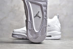 Air Jordan 4 系列優選品質原鞋開發正確鞋款正確中底鋼印頭層皮料極速福利尺寸：36 36.5 37.5 38 38.5 39 40 40.5 41 42 42.5 43 44 44.5 45 46 47.