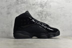 純原等級Air Jordan 13 “Cap and Gown” 黑貓漆皮喬13 高階復刻籃球鞋。鞋面運用了類似豹皮斑點的花紋，十分獨特且兼具美感，鞋身上加入了一個激光三維技術製成的仿豹眼“飛人”全息Logo，從不同角度看會散發出不同的光澤和顏色，中底採用的前後掌分離Zoom Airp配合中部碳纖維板，也擁有強大的實戰性能，而外底則是強神的認知尺寸，也擁有強大的實戰模型，而外底則是了更大膽的認知概念，而人類也強健的認知概念，而外底則是更強壯的認知尺寸。 官方貨號414571-012
