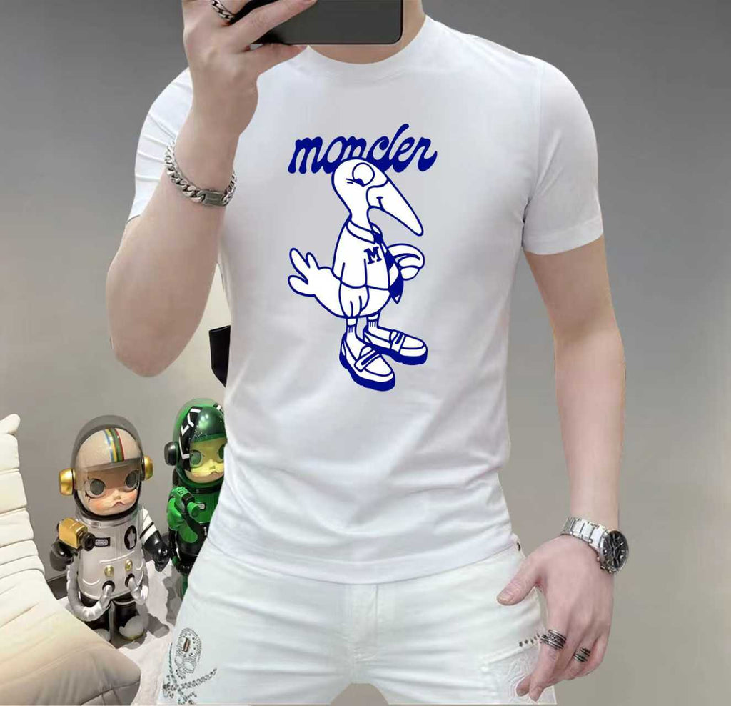蒙口這個春天，讓肌膚感受極致的溫柔與舒適！ 👕 全新男士夏季圓領蠶絲棉短袖T卹，現已優雅登場！ 🌟 精選優質蠶絲棉，柔軟透氣，輕盈貼合，讓你在炎炎夏日也能保持清爽自在。 🌟 經典圓領設計，簡約而不簡單，無論是日常出街或休閒聚會，都能輕鬆駕馭。 🌟 多種時尚色彩選擇，滿足你對個性的追求，讓每一天都充滿新鮮感。 尺寸M-5XL