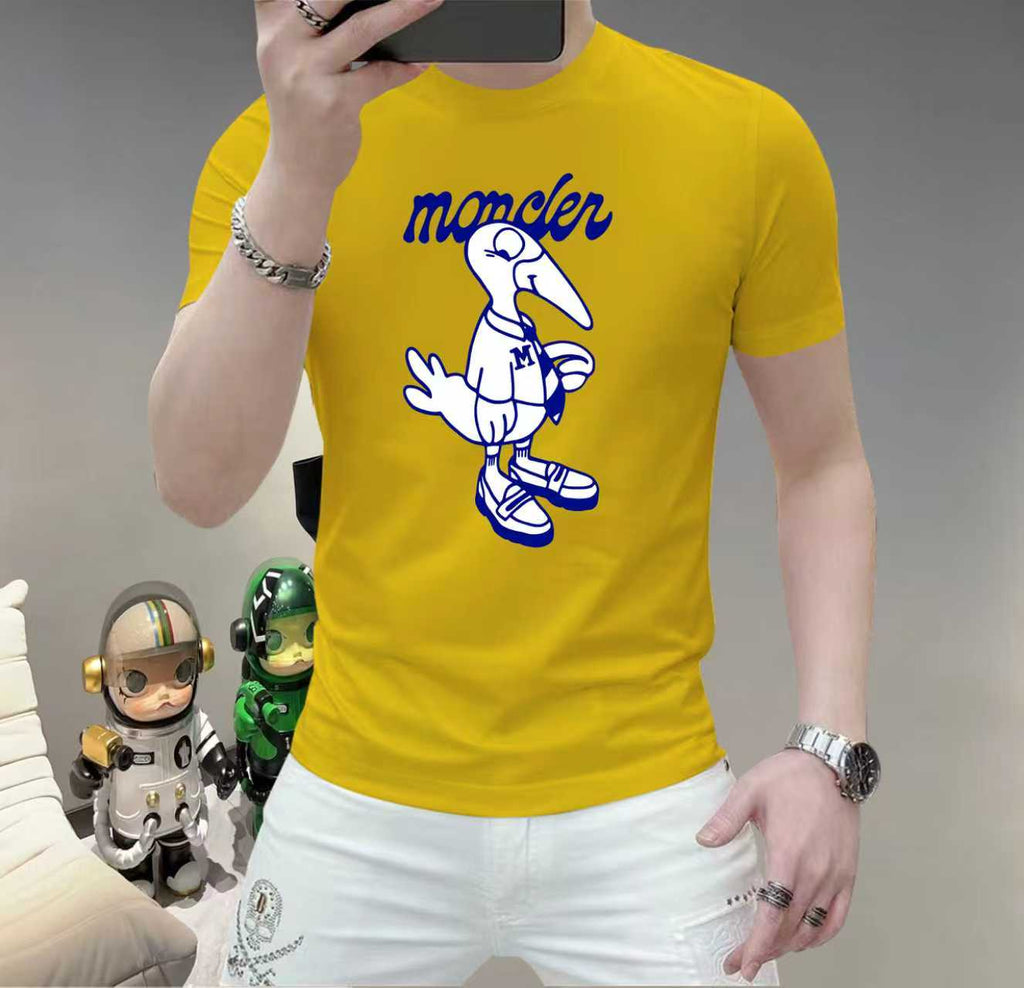 蒙口這個春天，讓肌膚感受極致的溫柔與舒適！ 👕 全新男士夏季圓領蠶絲棉短袖T卹，現已優雅登場！ 🌟 精選優質蠶絲棉，柔軟透氣，輕盈貼合，讓你在炎炎夏日也能保持清爽自在。 🌟 經典圓領設計，簡約而不簡單，無論是日常出街或休閒聚會，都能輕鬆駕馭。 🌟 多種時尚色彩選擇，滿足你對個性的追求，讓每一天都充滿新鮮感。 尺寸M-5XL