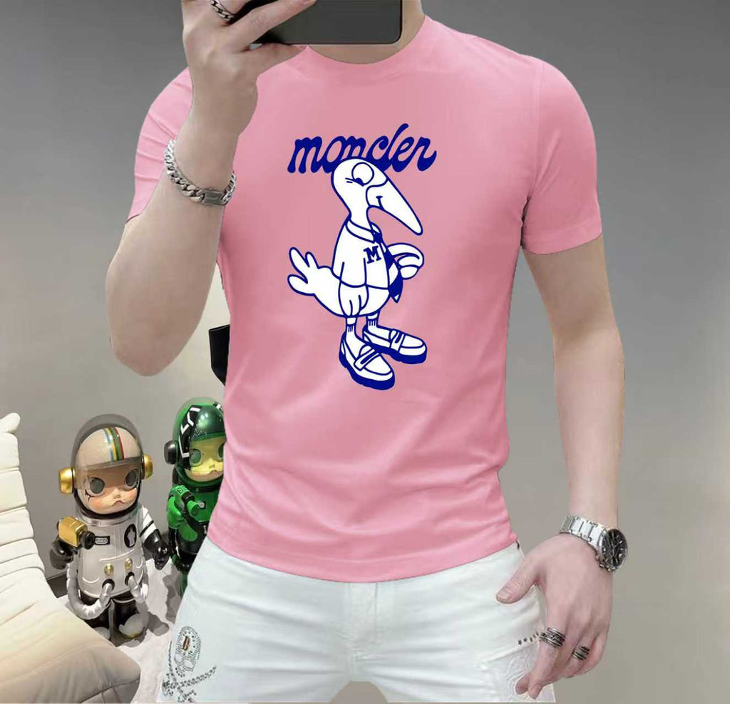 蒙口這個春天，讓肌膚感受極致的溫柔與舒適！ 👕 全新男士夏季圓領蠶絲棉短袖T卹，現已優雅登場！ 🌟 精選優質蠶絲棉，柔軟透氣，輕盈貼合，讓你在炎炎夏日也能保持清爽自在。 🌟 經典圓領設計，簡約而不簡單，無論是日常出街或休閒聚會，都能輕鬆駕馭。 🌟 多種時尚色彩選擇，滿足你對個性的追求，讓每一天都充滿新鮮感。 尺寸M-5XL