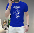 蒙口這個春天，讓肌膚感受極致的溫柔與舒適！ 👕 全新男士夏季圓領蠶絲棉短袖T卹，現已優雅登場！ 🌟 精選優質蠶絲棉，柔軟透氣，輕盈貼合，讓你在炎炎夏日也能保持清爽自在。 🌟 經典圓領設計，簡約而不簡單，無論是日常出街或休閒聚會，都能輕鬆駕馭。 🌟 多種時尚色彩選擇，滿足你對個性的追求，讓每一天都充滿新鮮感。 尺寸M-5XL