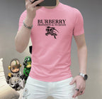 巴寶莉這個春天，讓肌膚感受極致的溫柔與舒適！ 👕 全新男士夏季圓領蠶絲棉短袖T卹，現已優雅登場！ 🌟 精選優質蠶絲棉，柔軟透氣，輕盈貼合，讓你在炎炎夏日也能保持清爽自在。 🌟 經典圓領設計，簡約而不簡單，無論是日常出街或休閒聚會，都能輕鬆駕馭。 🌟 多種時尚色彩選擇，滿足你對個性的追求，讓每一天都充滿新鮮感。 尺寸M-5XL