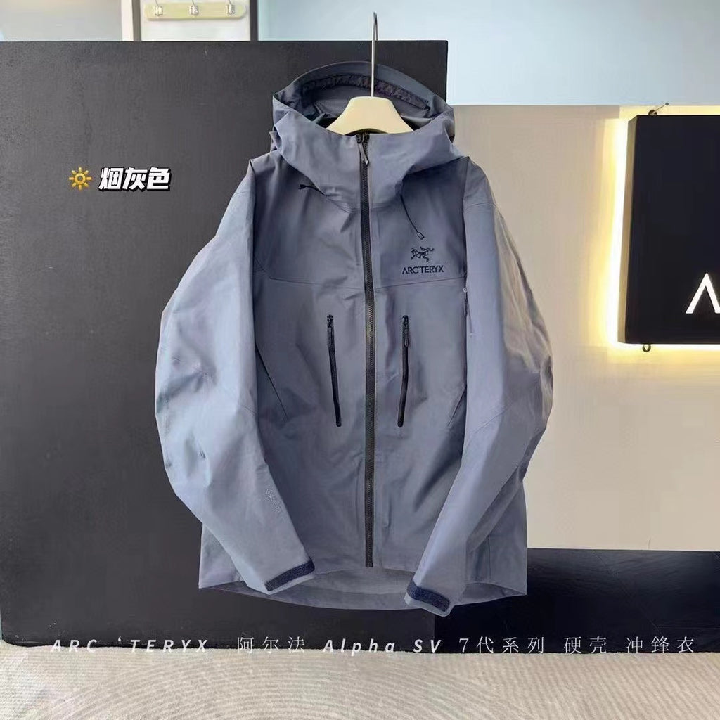 要有一件陪自己去哪都能穿的衣服。