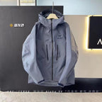 要有一件陪自己去哪都能穿的衣服。
