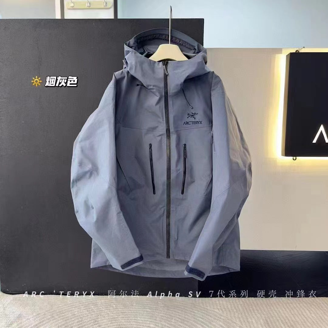 要有一件陪自己去哪都能穿的衣服。