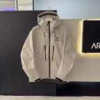 要有一件陪自己去哪都能穿的衣服。