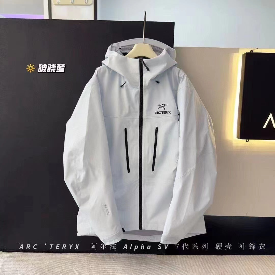 要有一件陪自己去哪都能穿的衣服。