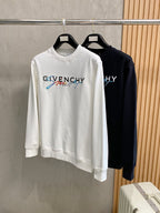 紀梵希25SS【新品】最新最頂級版本精美工藝圓領衛衣，最頂級的品質專櫃原單套頭衫，頂級製作工藝進口面料，專櫃品質重工刺繡設計，採用進口高端訂製面料，進口絲線手感一流！男女同款官網在販售！三標齊全碼數：s-xl