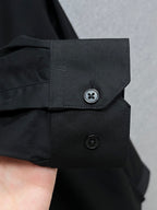 《Kiton》高端品質. 2025專櫃最新爆款襯衫出貨巴黎專櫃同步發售！精選義大利🇮🇹進口訂製精棉襯衫布料搭配最新款，胸前的精緻品牌刺繡設計和背後的品牌英文時髦不失雅緻您絕對值得擁有。尺寸：M-3XL