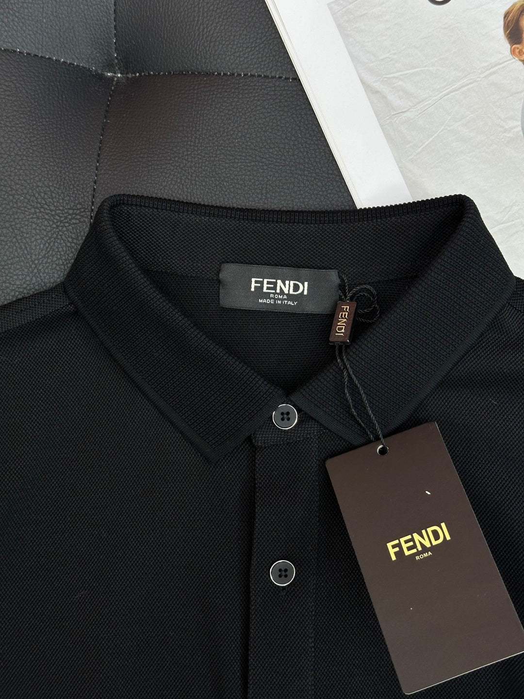 Fendi芬迪2025SS春夏新款網眼珠地polo衫，男士翻領商務休閒短袖Polo衫！商務休閒皆宜的百搭款式！ 尺寸：M-4XL