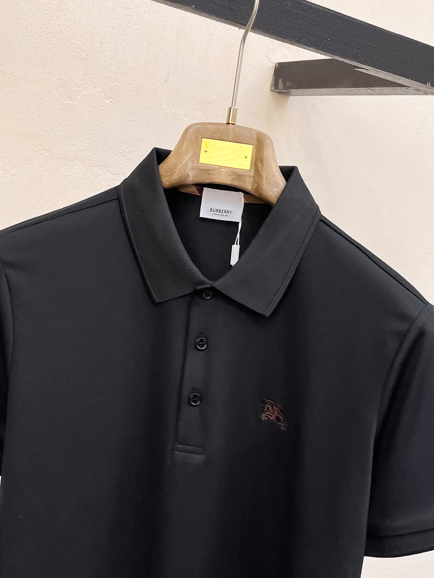 💰💰 開春新品開春新品巴寶莉2026ss夏季新款字母logo男士翻領Polo衫！
