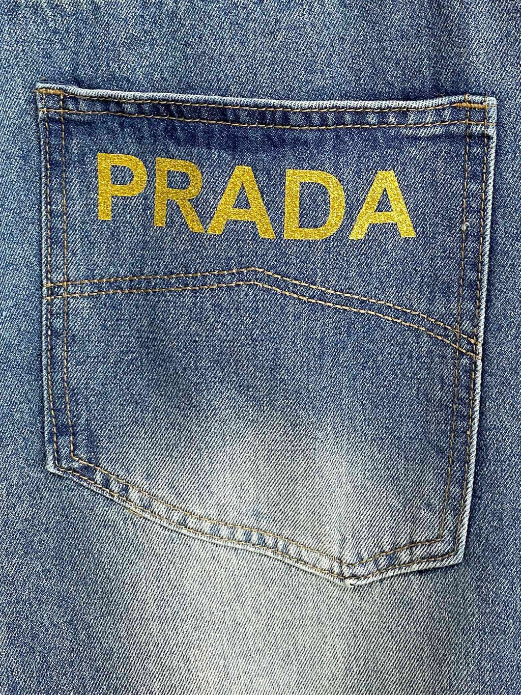 PRADA 普拉達男士時尚潮流大褲腳牛仔褲，官方宣傳冊海報穿搭款！