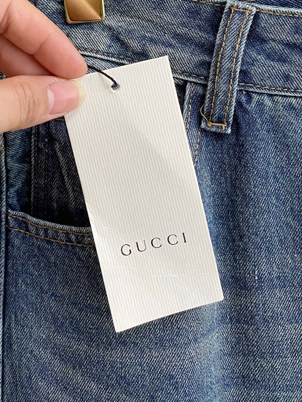 GUCCI 古奇男士時尚潮流大褲腳牛仔褲，官方宣傳冊海報穿搭！