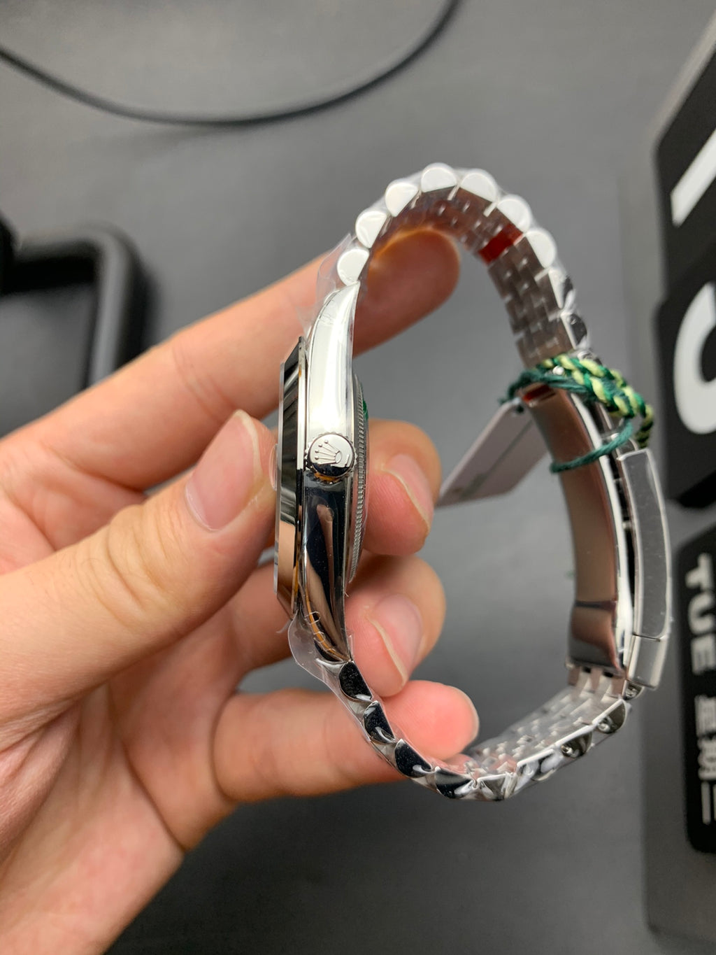 Real photos of the Aperture Blue Dial-up shipment