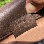 （571080898）尺寸：28×18×9cm GUCCI海外資源特供新款酒神❗️跟之前的經典的酒神基本構造一直。 Dionysus系列單肩背包經煥新演繹後，融入煥新提把設計，驚艷亮相2020春季系列。
