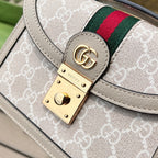 （550900898）尺寸:17.5×13×6cm Gucci海外渠道資源特供Ophidia迷你手袋❗️GG Supreme 帆布是品牌的一款代表性面料，其靈感源自30年代的典藏設計。這款圖案也成為這款Ophidia 系列迷你肩背包上的標誌性亮點。豬紋皮革滾邊，金色色調配件、棉麻襯裡，肩帶可拆卸！經典的包型➕精湛工藝，可愛的迷你造型，有沒有驚喜感？