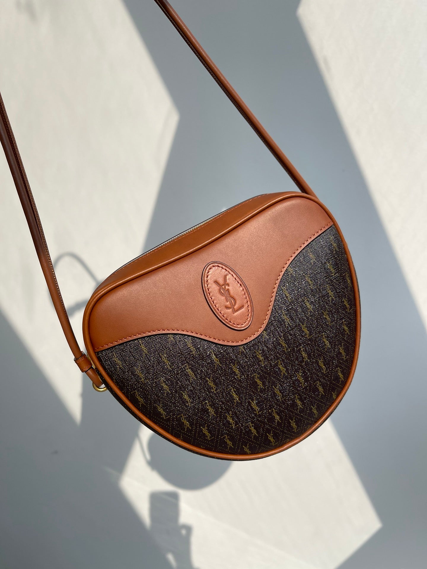 YSL 聖羅蘭2021最新CŒUR塗層帆布手袋，帆布配皮單肩斜挎包，尺寸：20X17X6cm 編號：#73636350