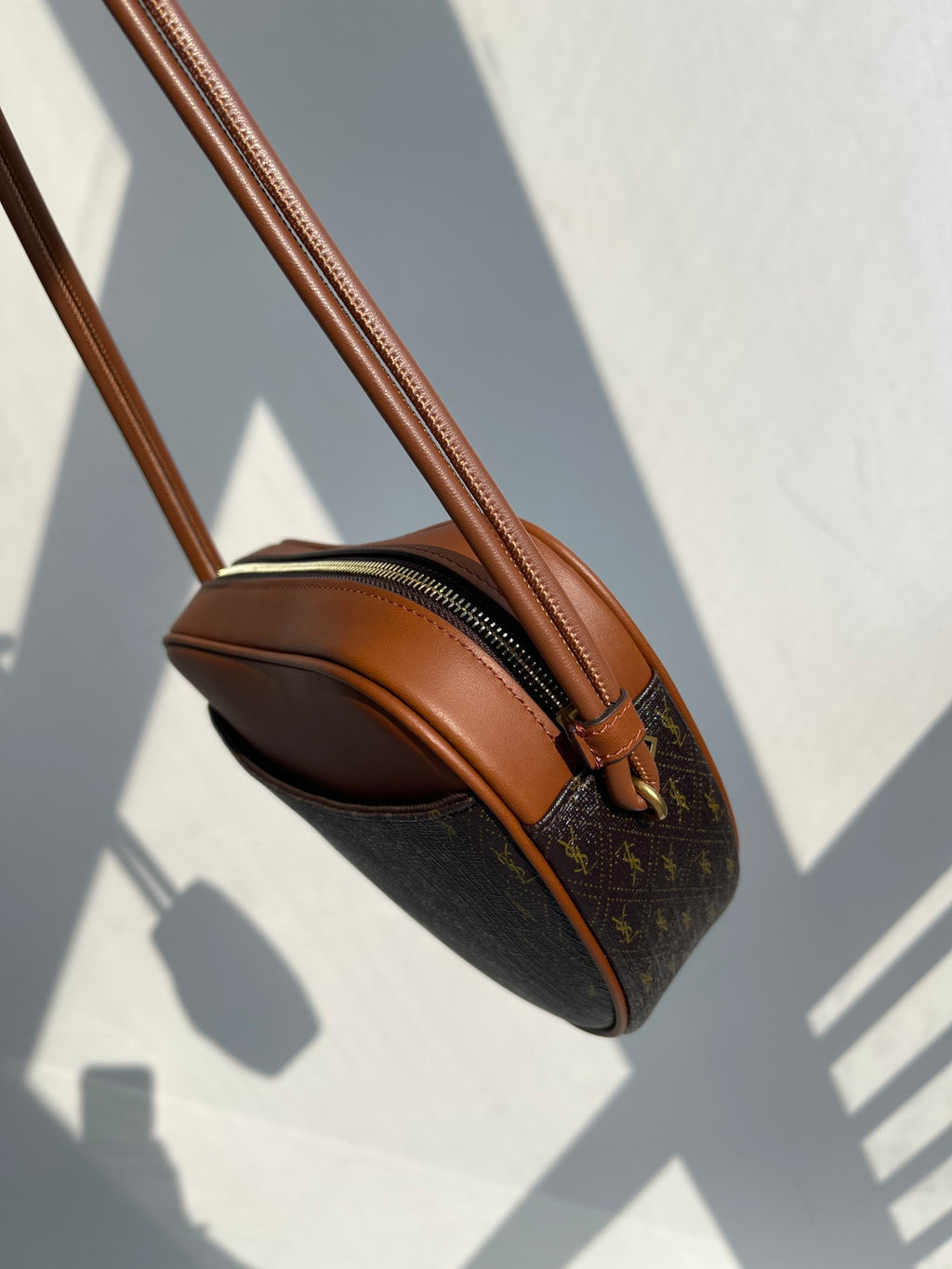 YSL 聖羅蘭2021最新CŒUR塗層帆布手袋，帆布配皮單肩斜挎包，尺寸：20X17X6cm 編號：#73636350