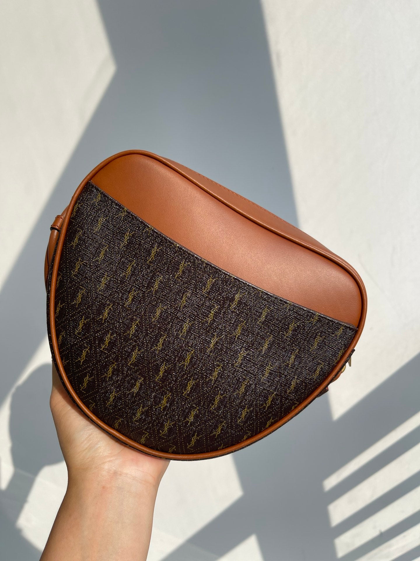 YSL 聖羅蘭2021最新CŒUR塗層帆布手袋，帆布配皮單肩斜挎包，尺寸：20X17X6cm 編號：#73636350