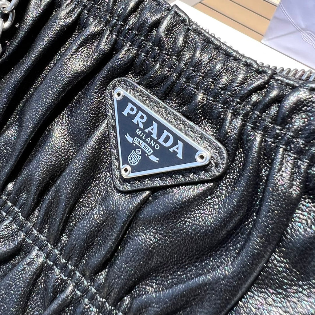 尺寸:23×17×6cm（571050898） PRADA通路資源特供hobo三合一❗️Prada褶皺三合一