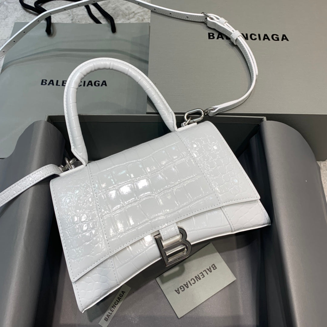【小號】💁🏿‍♀原單Balencia巴黎家，本季重磅【鱷魚白色】沙漏包，尺寸：23-10-14cm⚠～15700