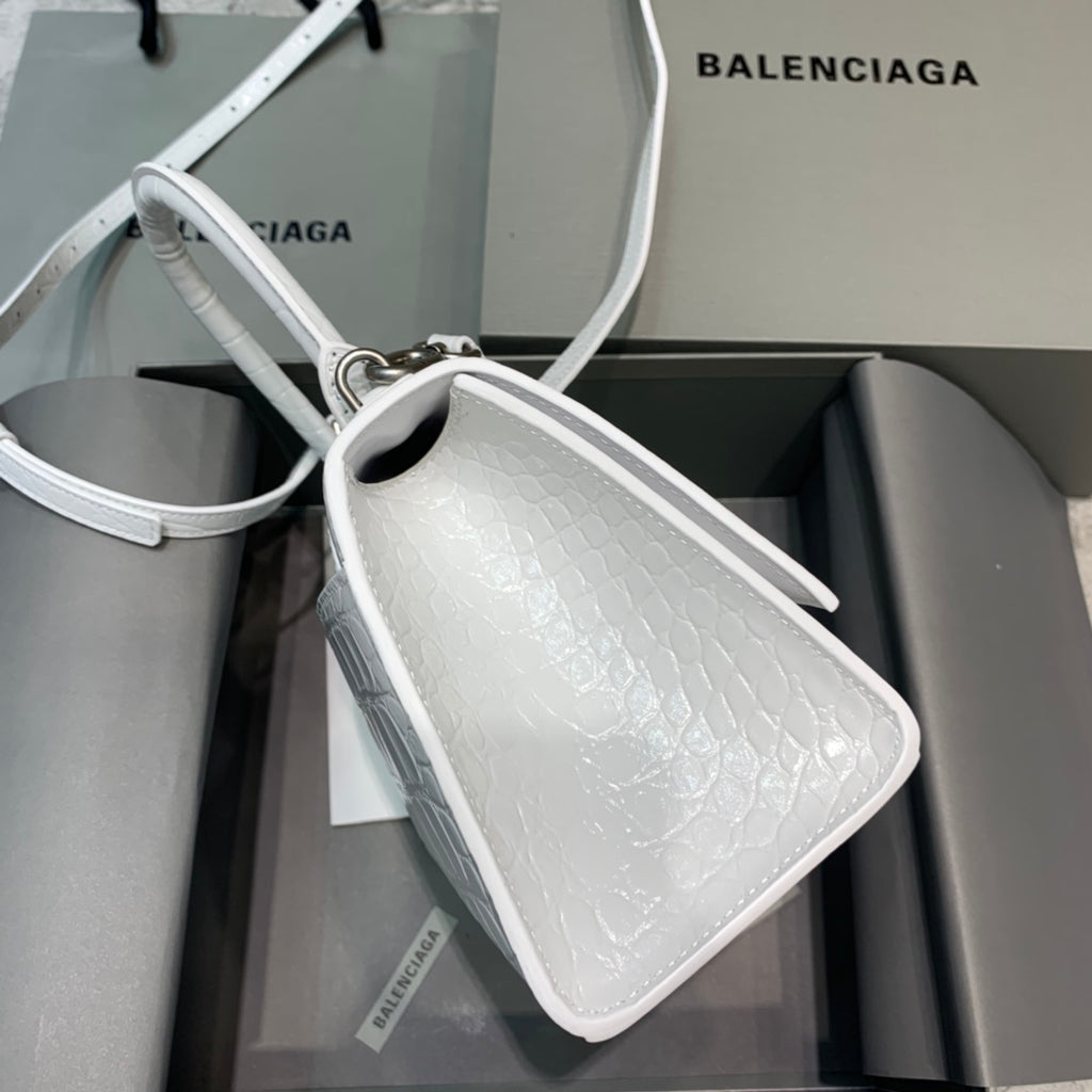 【小號】💁🏿‍♀原單Balencia巴黎家，本季重磅【鱷魚白色】沙漏包，尺寸：23-10-14cm⚠～15700
