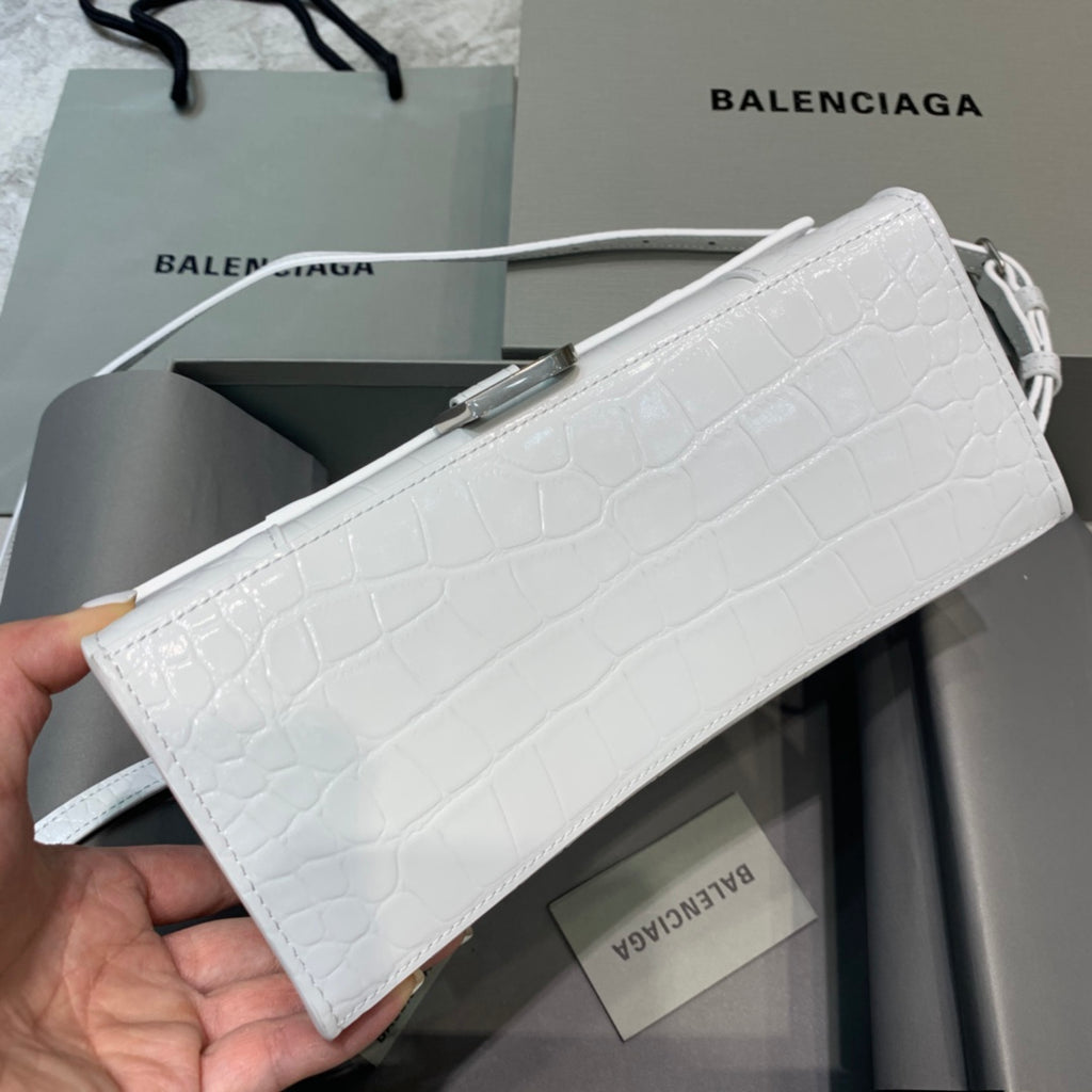 【小號】💁🏿‍♀原單Balencia巴黎家，本季重磅【鱷魚白色】沙漏包，尺寸：23-10-14cm⚠～15700