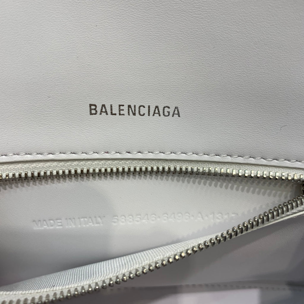 【小號】💁🏿‍♀原單Balencia巴黎家，本季重磅【鱷魚白色】沙漏包，尺寸：23-10-14cm⚠～15700