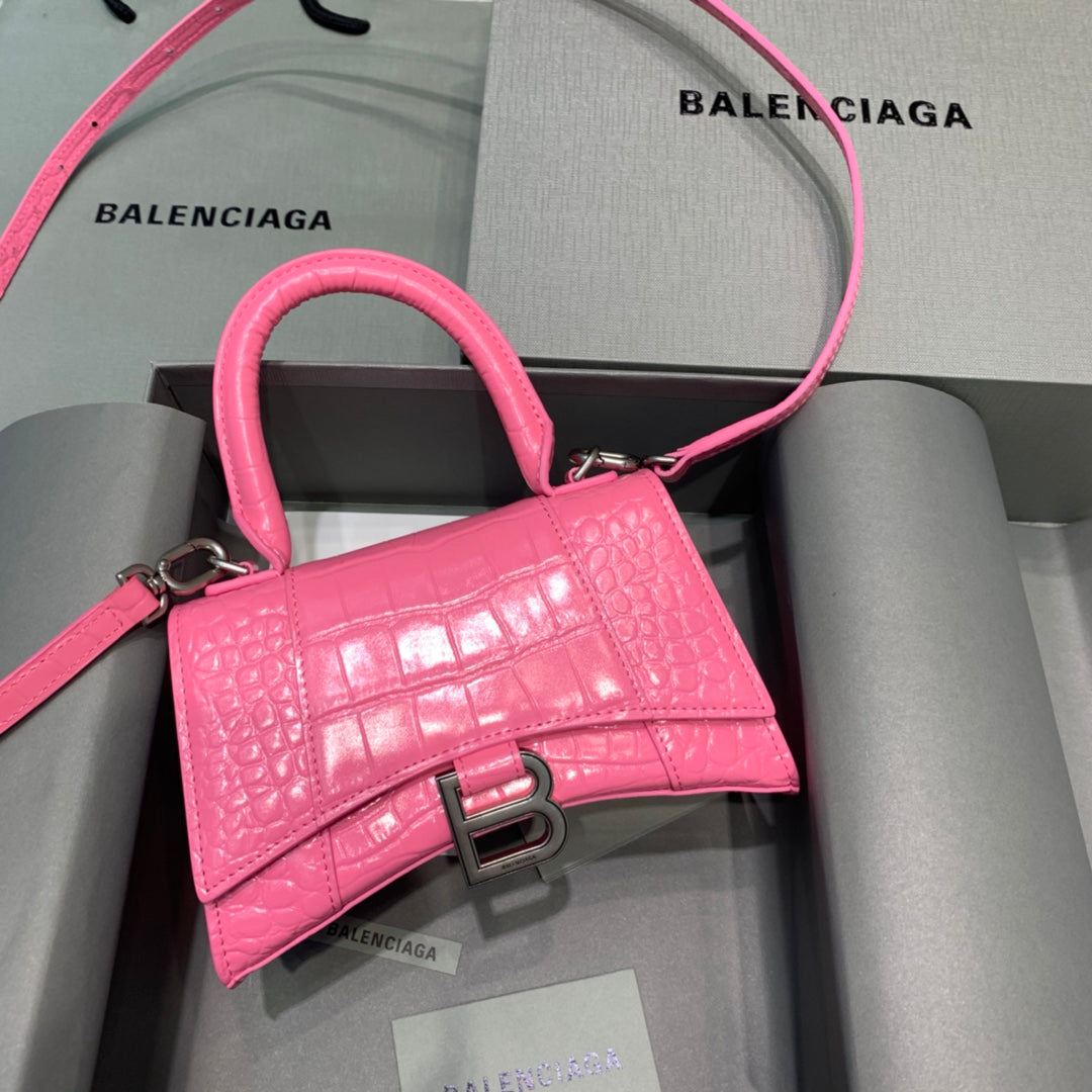 【mini號】💁🏿‍♀原單Balencia巴黎家，本季重磅【粉紅鱷魚】沙漏包，尺寸：19-8-21cm⚠#15640