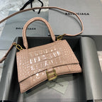 【小號】💁🏿‍♀原單Balencia巴黎家，本季重磅【裸粉色鱷魚】沙漏包，尺寸：23-10-14cm⚠#15700