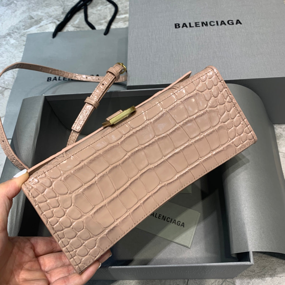 【小號】💁🏿‍♀原單Balencia巴黎家，本季重磅【裸粉色鱷魚】沙漏包，尺寸：23-10-14cm⚠#15700