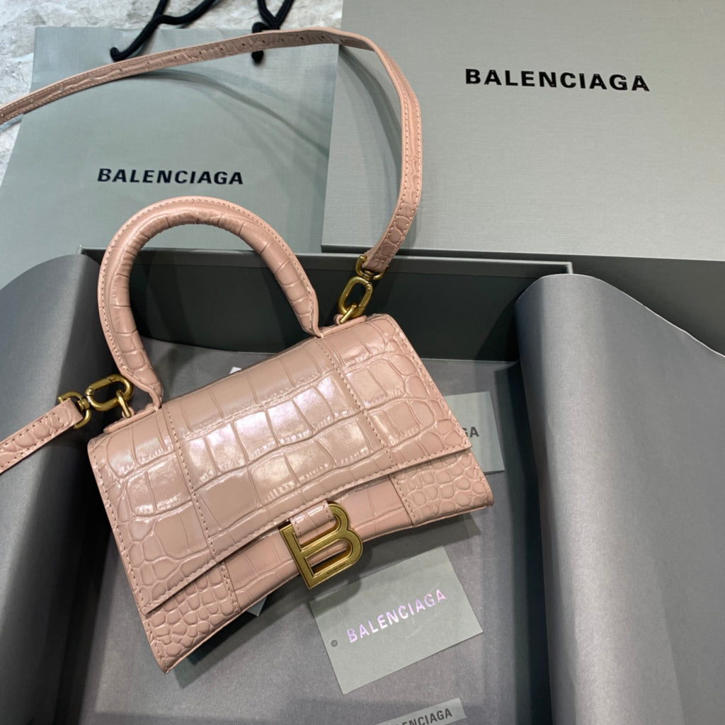 【mini】💁🏿‍♀原單Balencia巴黎家，本季重磅【裸粉色鱷魚紋】沙漏包。尺寸：19-8-11cm#15640