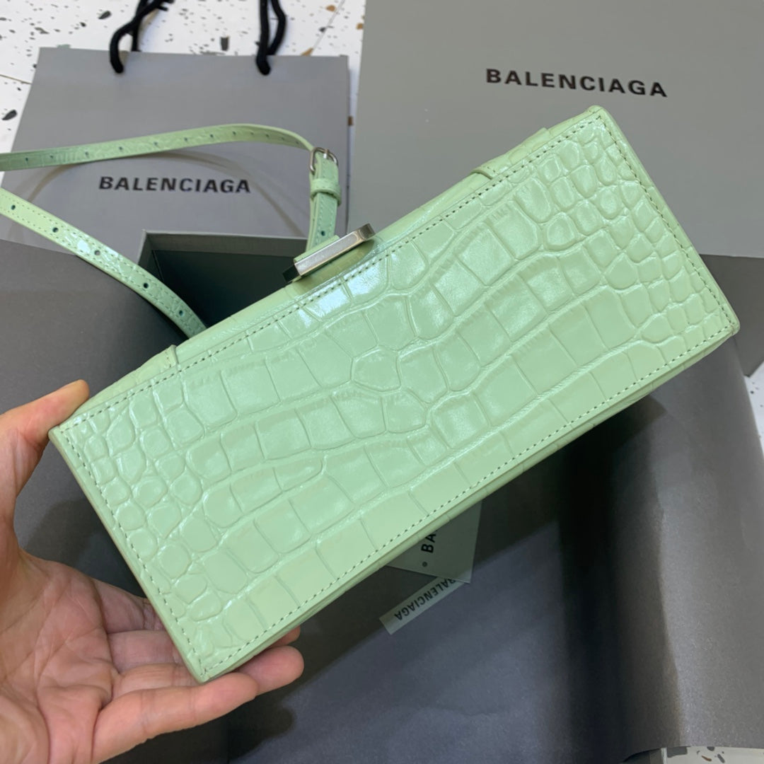 【小號】💁🏿‍♀原單Balencia巴黎家，本季重磅【鱷魚薄荷綠】沙漏包，支持驗貨。尺寸：23-10-14cm#15700