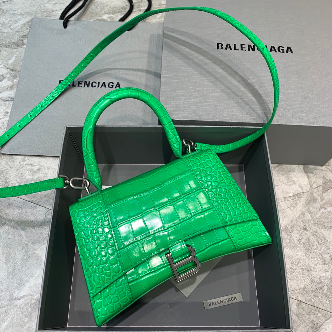 【小號】💁🏿‍♀原單Balencia巴黎家，本季重磅【鱷魚紋新綠】沙漏包，支持驗貨。尺寸：23-10-14cm⚠#15700