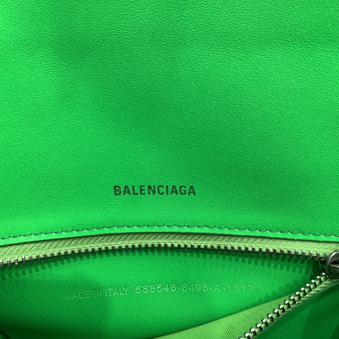 【小號】💁🏿‍♀原單Balencia巴黎家，本季重磅【鱷魚紋新綠】沙漏包，支持驗貨。尺寸：23-10-14cm⚠#15700