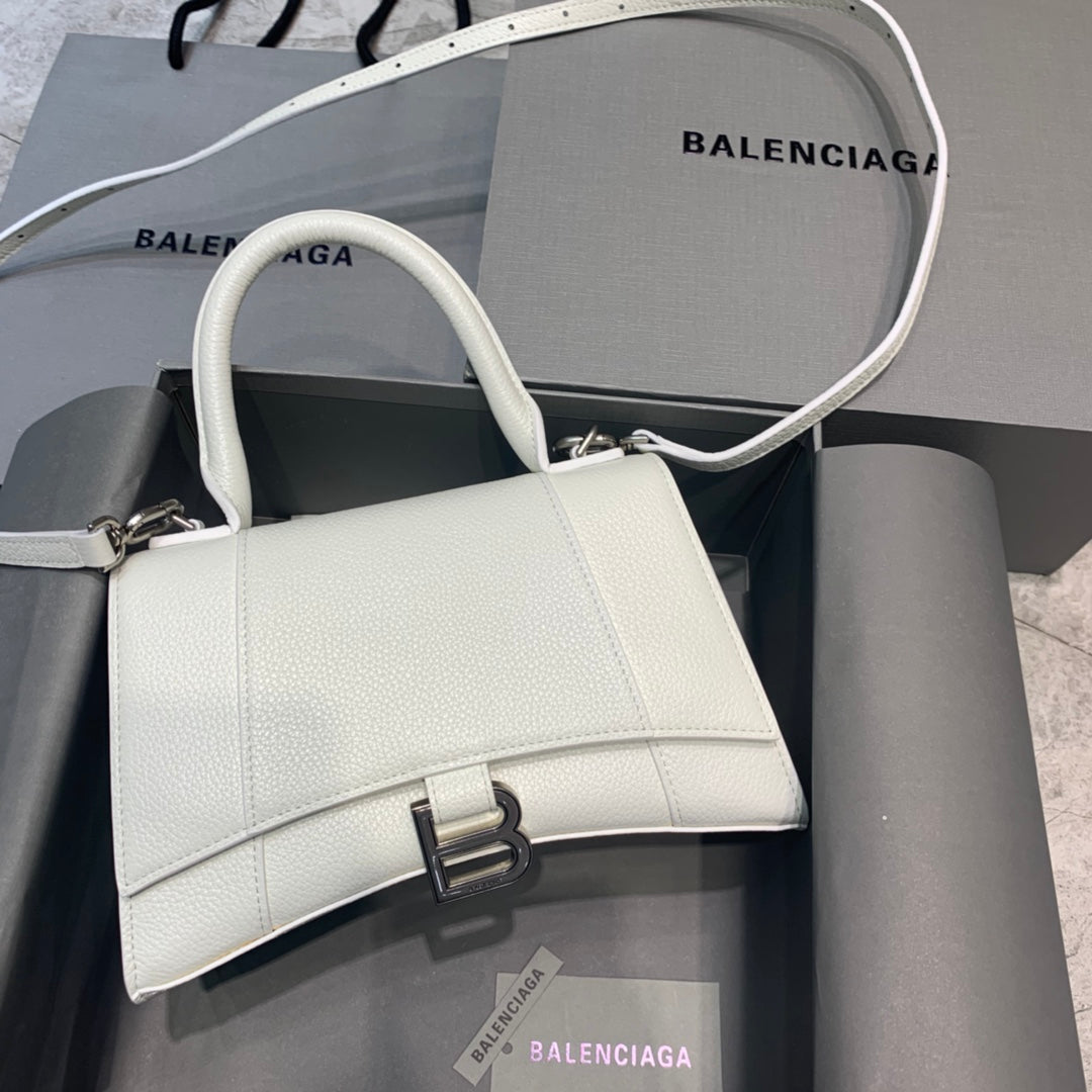 【小號】💁🏿‍♀原單Balencia巴黎家，本季重磅【荔枝紋白】沙漏包，支持驗貨。尺寸：23-10-14cm⚠搜592833型號#15700