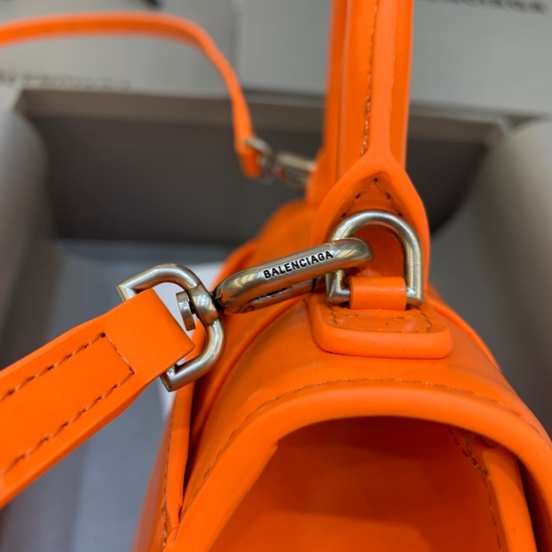 【mini號】💁🏿‍♀原單Balencia巴黎家，本季重磅【平紋橙色橙扣】沙漏包，尺寸：19-8-11cm#15640