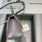 【mini號】💁🏿‍♀原單Balencia巴黎家，本季重磅【煙灰色】沙漏包，尺寸：19-8-11cm#15640