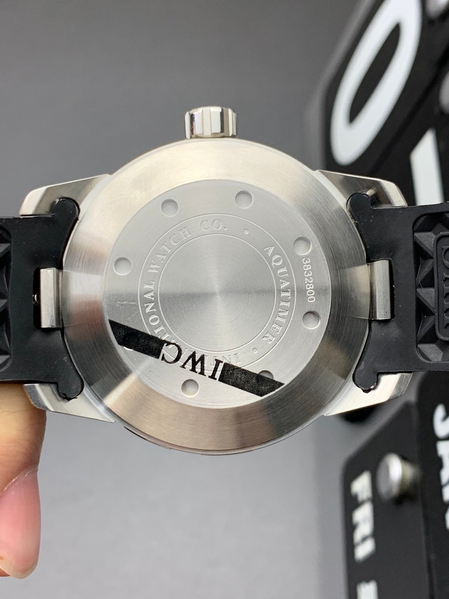 A quarter-white product shipped in real photos