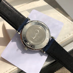 萬國IWC波濤菲諾一表一卡一碼絕不重複、正品一致三碼合一！ 簡約而不簡單低調確失優雅，秒針微微彎曲、細節吻合正品！ 整錶正面看與原版效果一致，達到真假難辨效果，秒殺市場所有版本！ 從錶殼內側看90度的彎曲線而從外側看四個耳腳又達到了一致的平面效果！ 錶殼資料40mmX9.3mm完美吻合正品，方得始終，鍍18k白金條釘，釘面180度弧度角度清晰立體感十足，日曆字體顯示和字面窗口完全吻合，達到原版效果！