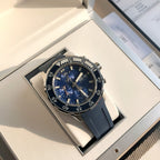 新款六針！萬國IWC的海洋時計系列已經有將近50年的歷史了，如今海洋時計之名已經成為潛水的代號今天給大家帶來的這款外觀簡單大方，精鋼材質的錶殼搭配黑色橡膠錶帶，可徒手拆卸圓形錶盤3點位設有日曆窗，大號的15分鐘潛水計時錶圈夜光顏色以醒目黃色標註，保證在深水下，也可輕易的掌握氧氣所剩的時間夜光功能超級強大，六項夜光標記Super-LumiNova*塗層，無論深處海洋深處還是夜店蹦迪你都是最亮的仔