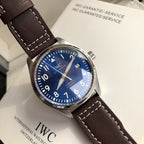 新款獨家最牛硬貨IWC萬國-最強馬克小王子系列， 精鋼錶殼，直徑40mm，厚度10mm， 進口瑞士ETA2824超薄機芯，藍寶石水晶雙卜表鏡，進口牛皮，精鋼錶背錕刻小王子圖案， 性價比超高，獨家貨源，支持終身保修，為使用無原條件退裝。