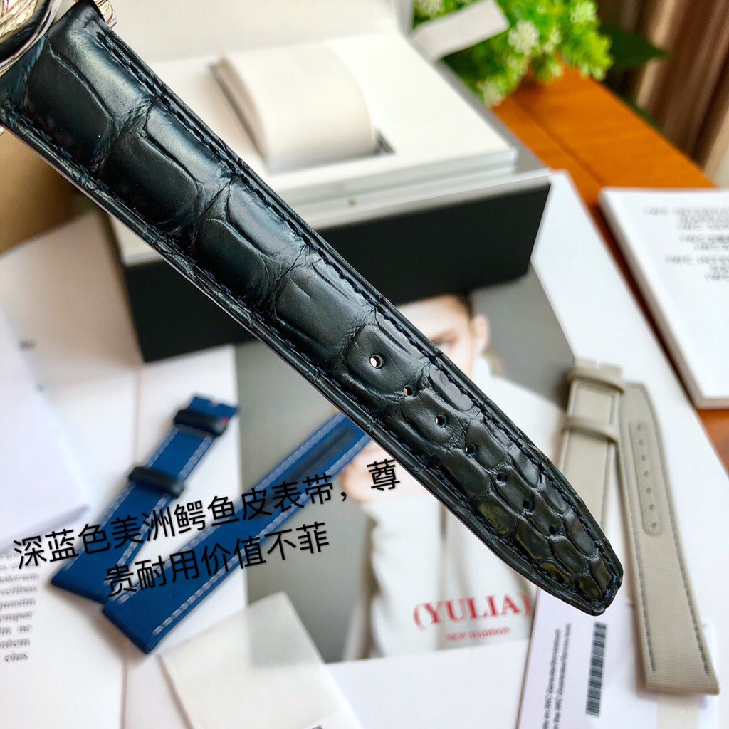 新款首發！限量款！硬貨！通路出口訂單！原封！缺個經銷商印章就是正品！但我們當復刻的價格來賣！大名鼎鼎的萬國柏濤菲諾機械六針計時碼表，腕錶界的Gentleman，永遠像個紳士一般存在，簡潔風格，原裝瑞士Eta-7750自動機械機芯（也就是萬國自己命名的79320），防眩目藍寶石玻璃，黑色鱷魚皮錶帶，大部分理想錶帶，大部分理想錶盤中的薄字錶：低涵。正裝42mm表徑，鍍銠柳葉針造型百看不膩，全球限量2500只！